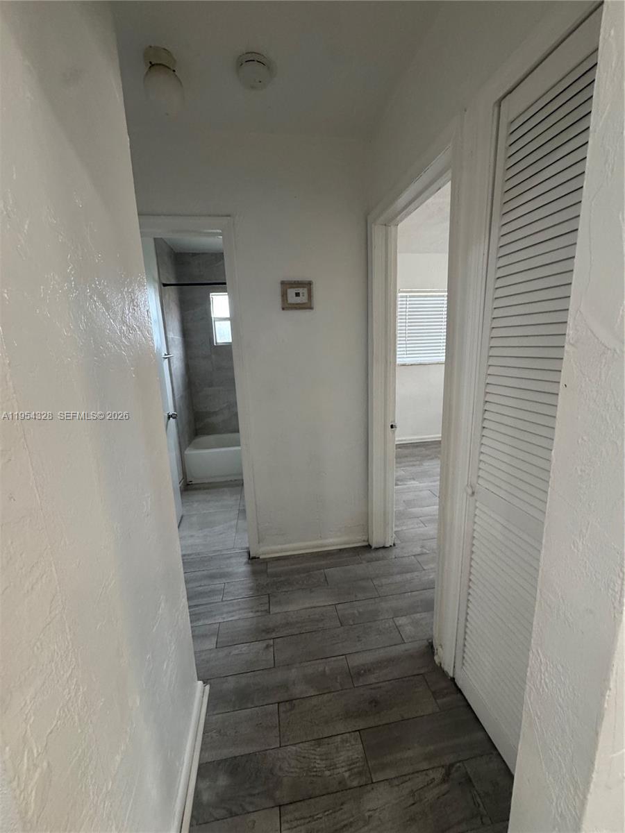 Building Photo - 2505 NW 13th Ct