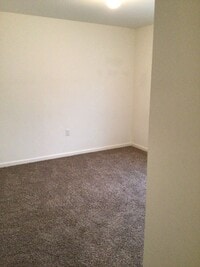 Building Photo - 1411 Doron Dr