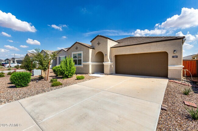 Building Photo - 5267 E Diatomite Dr