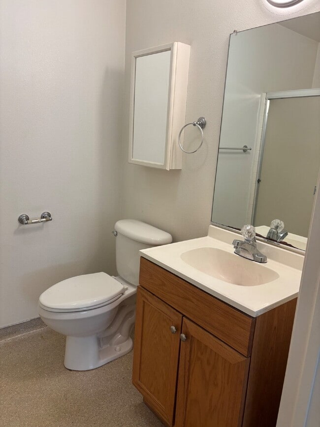 Building Photo - Available Soon! Apply now for this cute one bedroom apartment for $1250