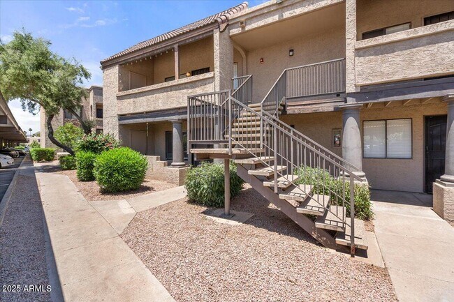Building Photo - 5995 N 78th St