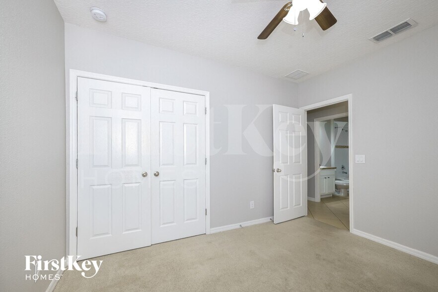 Building Photo - 4724 Rockvale Dr
