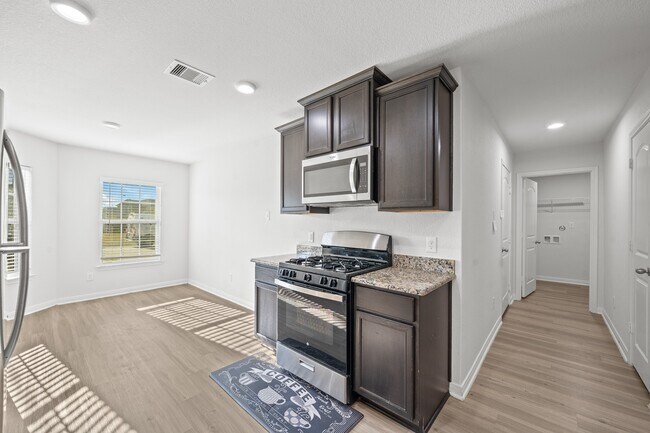 Building Photo - 20742 Nala Bear Dr