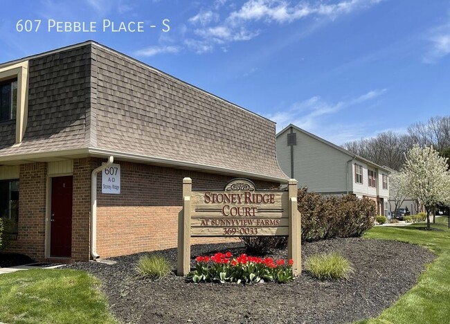Primary Photo - 607 Pebble Pl Dr