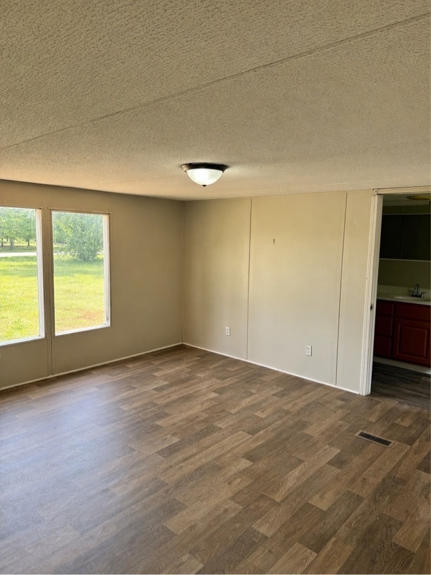 Building Photo - 6037 Friendship Rd