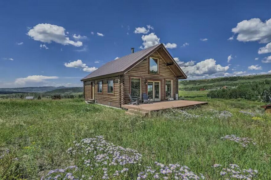 Building Photo - 3284 San Juan Vista Rd