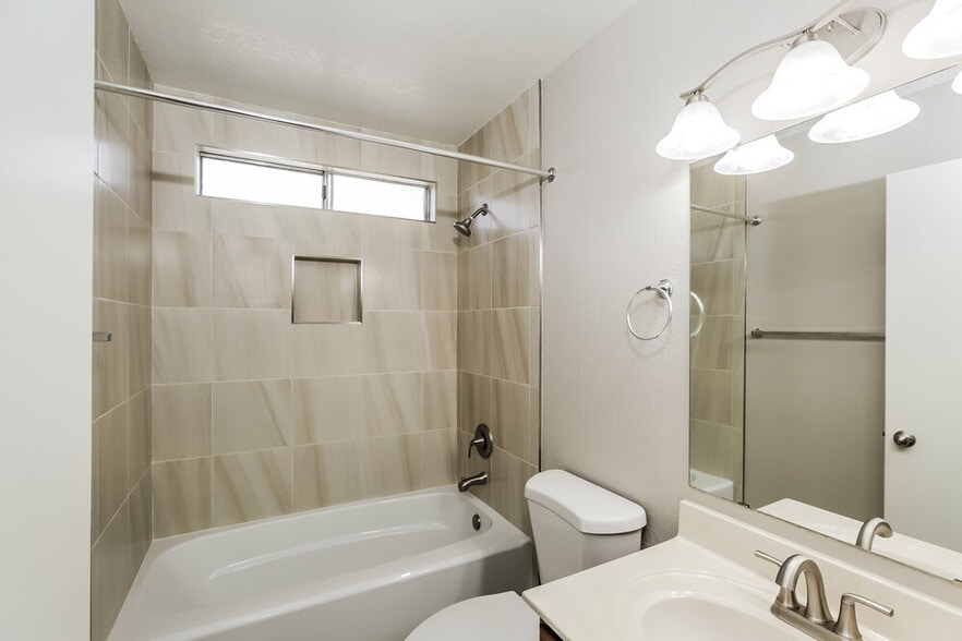 Building Photo - 8871 W Morningside Dr