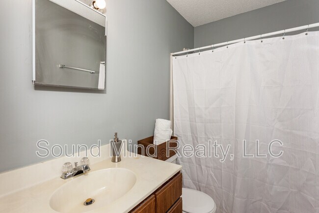 Building Photo - 2809 Ferret Ct
