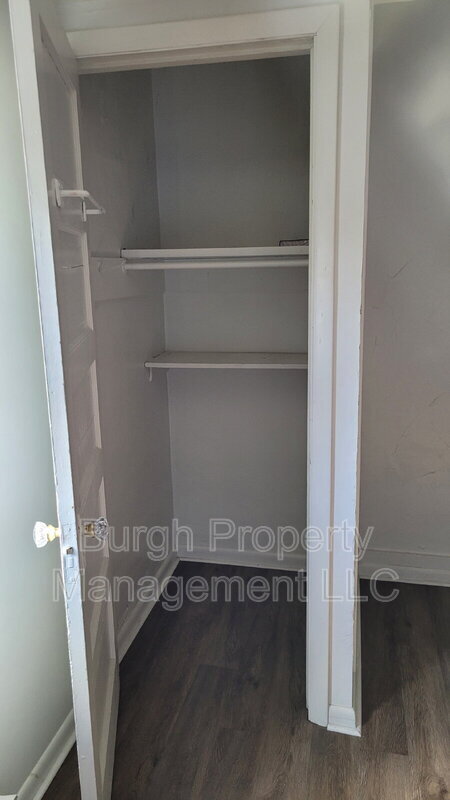 Building Photo - 725 Addison St