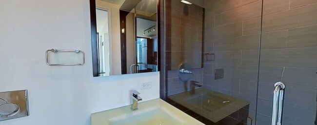 Building Photo - 610 W Wayman St