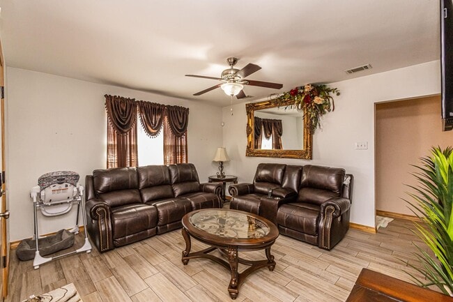 Building Photo - 9618 Mallard Loop