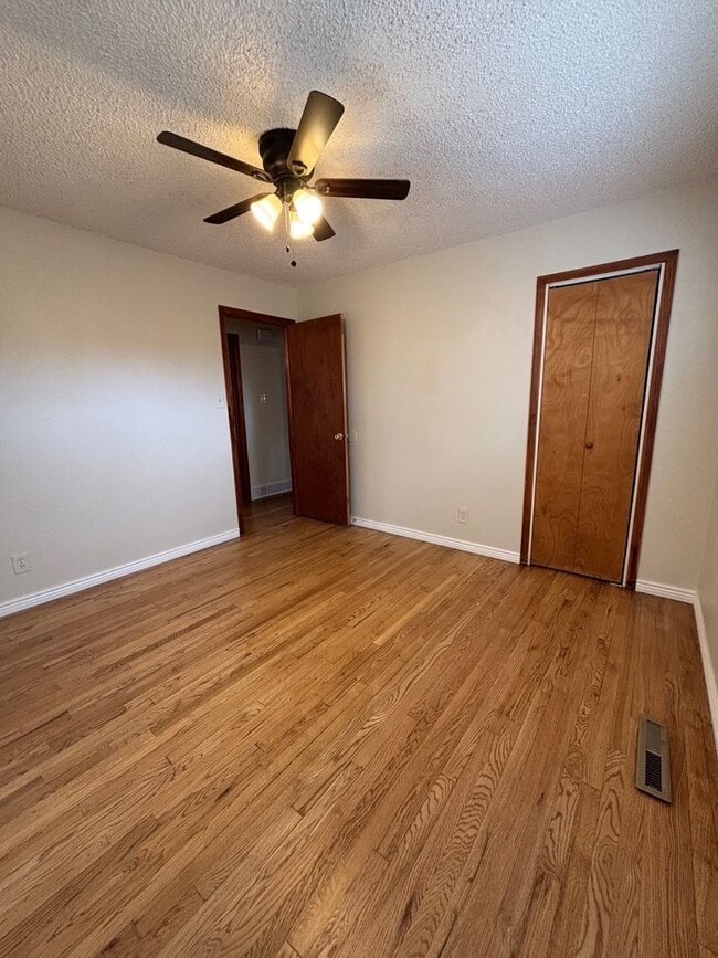 Building Photo - Ranch Style Home - 3 Bed 1 Bath  - MileStone Real Estate Services