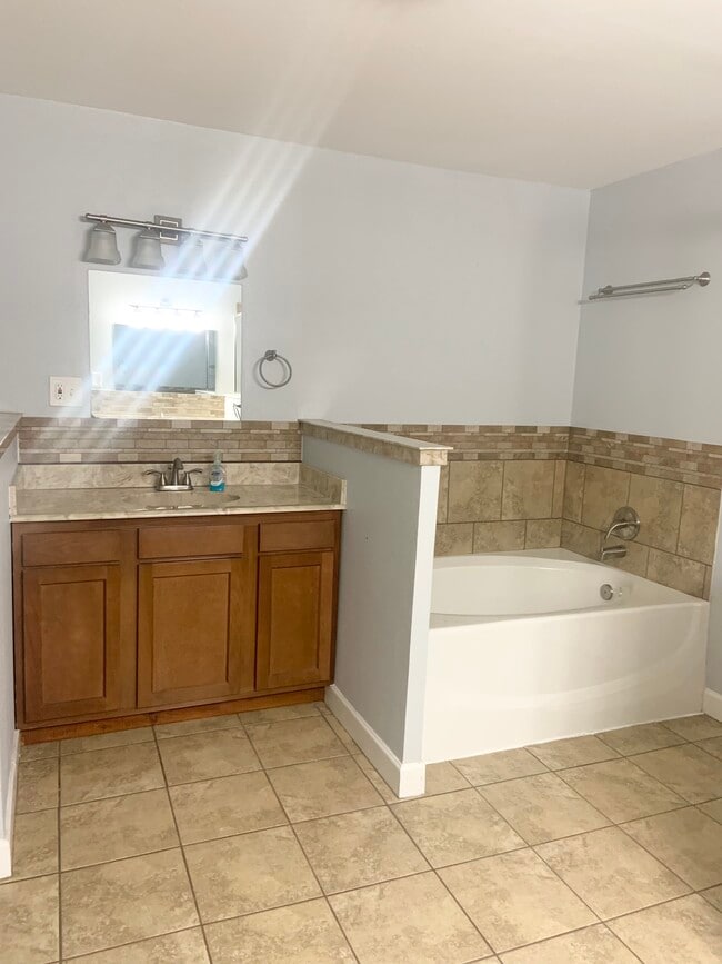 Building Photo - 8918 FM148