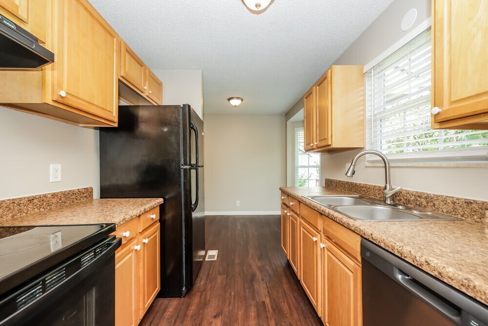 Building Photo - 3128 Kinwood Dr