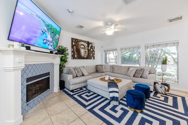 Building Photo - 15826 Jamie Lee Dr