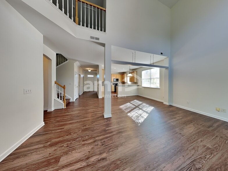 Building Photo - 4504 Sandtyn Dr