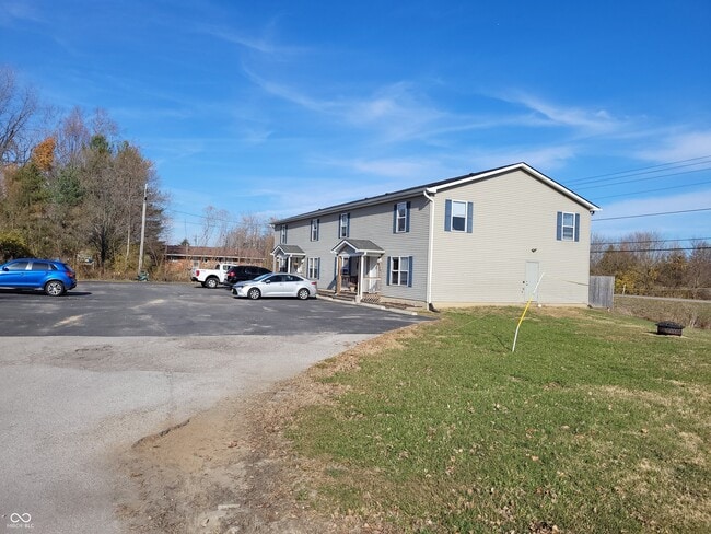 Building Photo - 144 E Center Dr