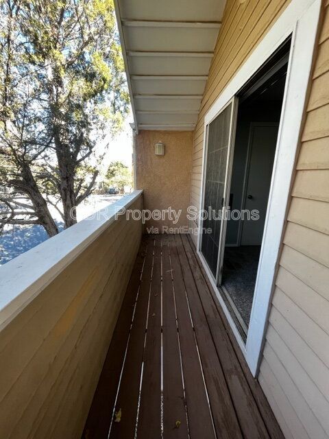 Building Photo - 706 Fruit Ave NW