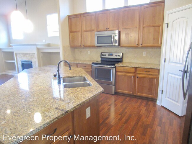 Building Photo - 3 br, 2.5 bath House - 2286 Trestle Rd