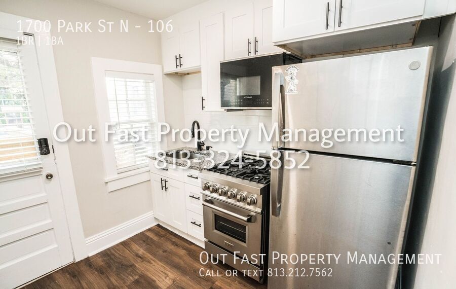 Building Photo - 1700 Park St N