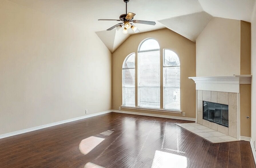 Building Photo - 11431 Wovenedge Ct