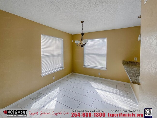 Building Photo - 2307 Lazy Ridge Dr