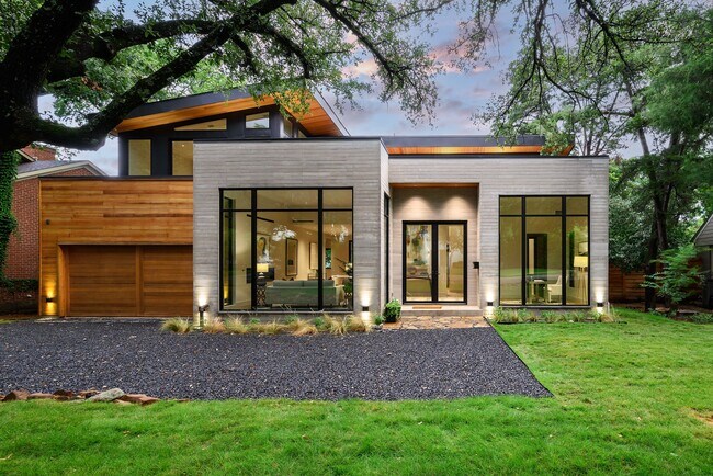 Building Photo - 5023 Lilac Ln