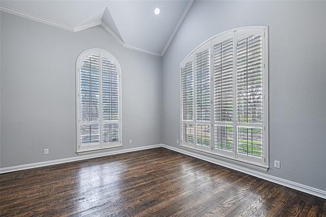 Building Photo - 3600 Crownhill Dr