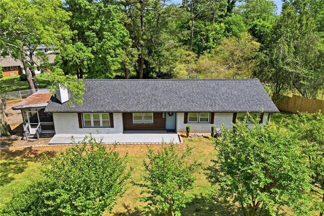 Building Photo - 4691 Roberta Cir