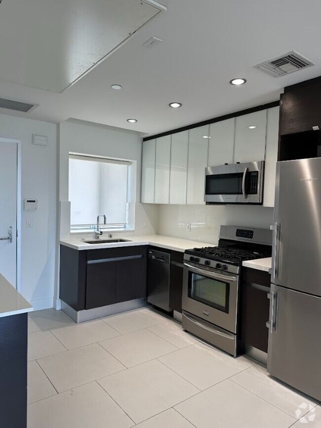 Building Photo - Wembly Park - Ashely Rental Income