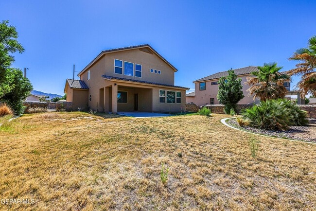 Building Photo - 5525 Valley Cedar Dr