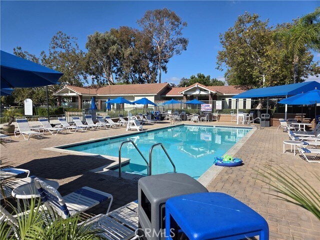 Building Photo - 24776 Glenwood Dr