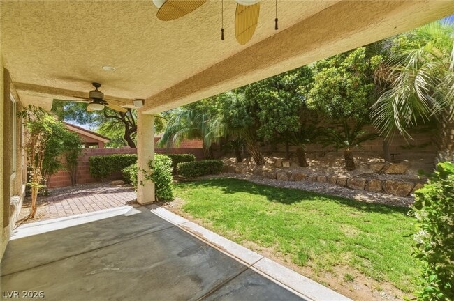 Building Photo - 557 Tecate Valley St