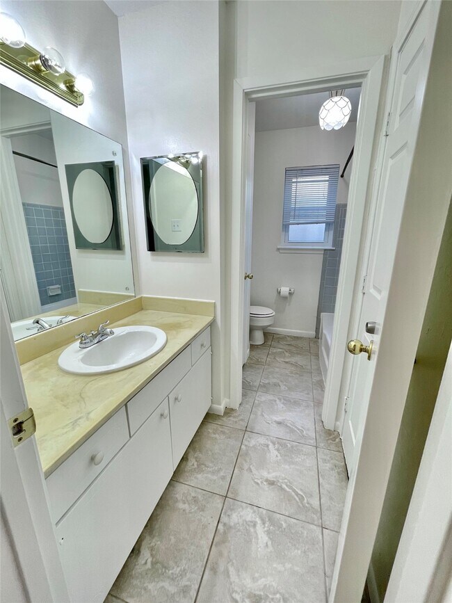 Building Photo - 307 Whitecap Dr