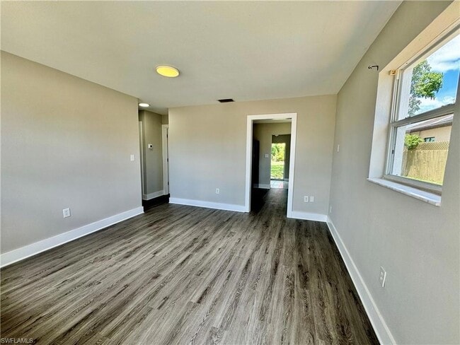 Building Photo - 531 99th Ave N