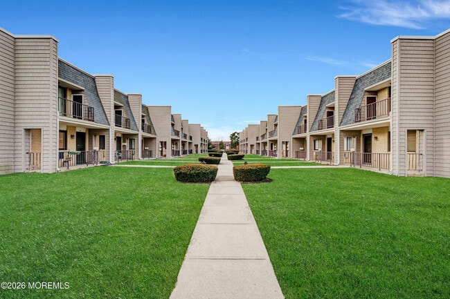 Building Photo - 720 Ocean Ave N