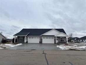 Building Photo - 344 Rising Star Ln