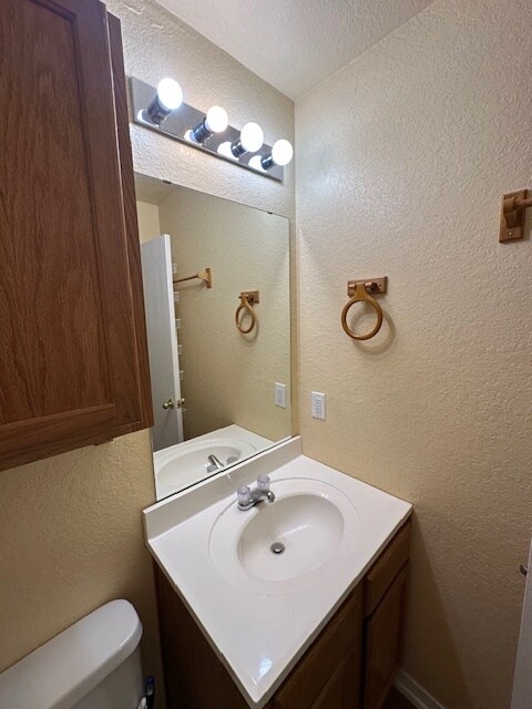 Building Photo - 917 Periwinkle Dr
