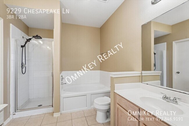 Building Photo - 9229 Chesapeake Ln