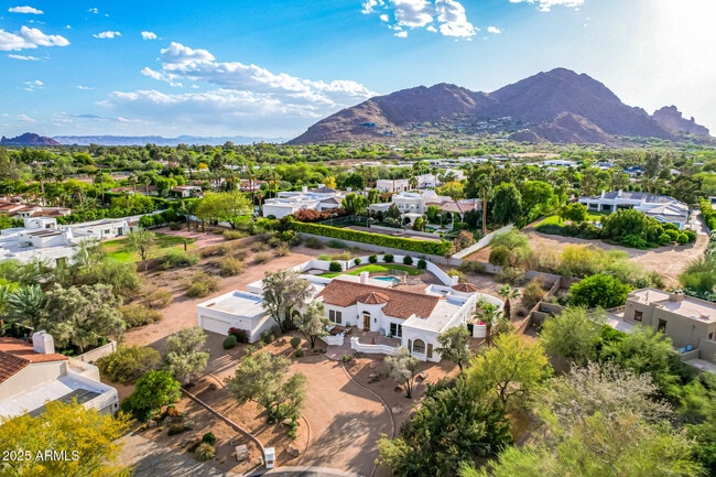 Building Photo - 6701 E San Miguel Ave