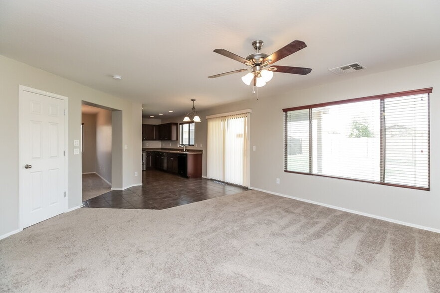 Building Photo - 1924 W Gold Mine Way