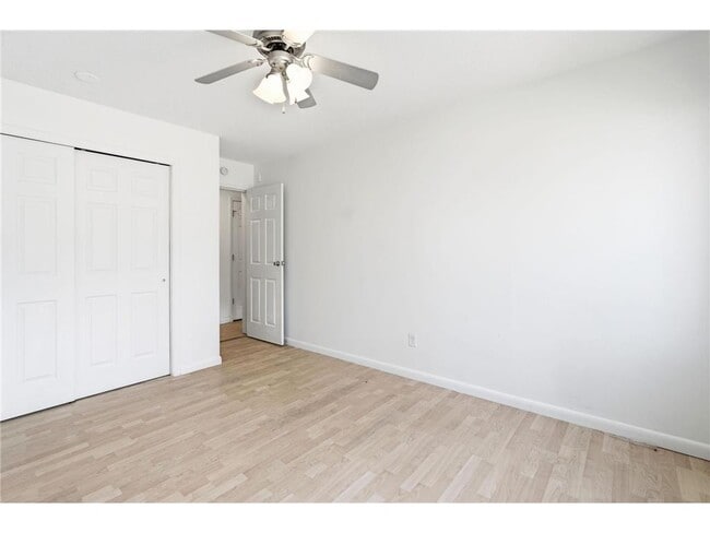 Building Photo - 2740 Pleasant Ave