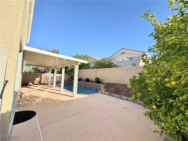 Building Photo - 283 Crooked Tree Dr