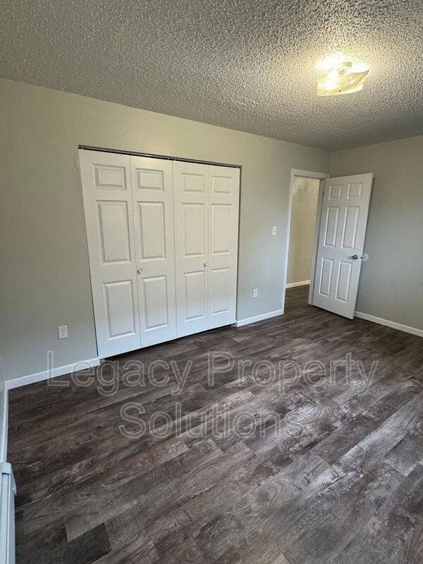 Building Photo - 1017 S 3rd St