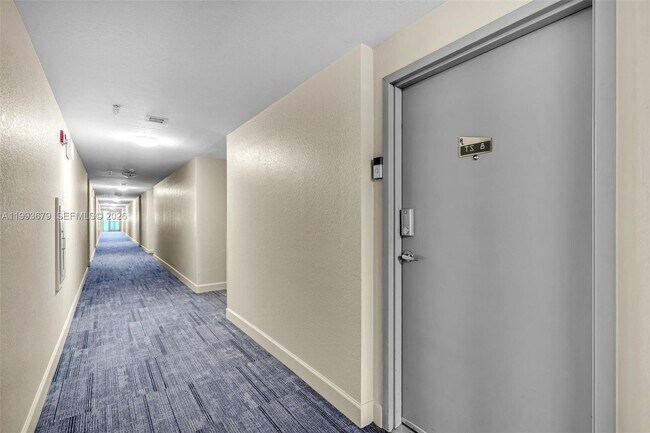 Building Photo - 36 NW 6th Ave