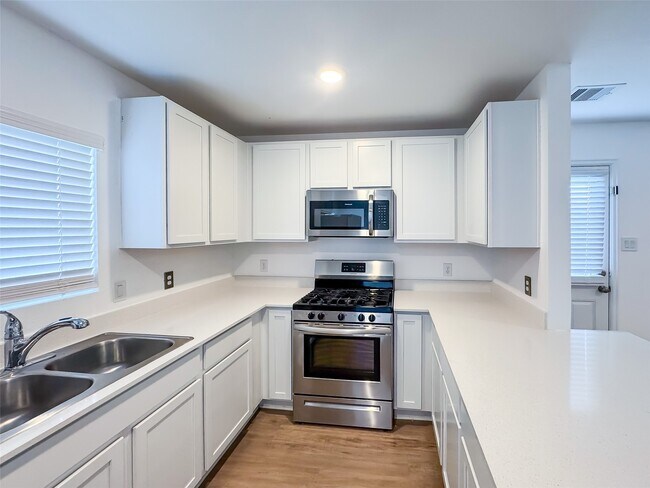 Building Photo - 26806 Jasmine Breeze Dr