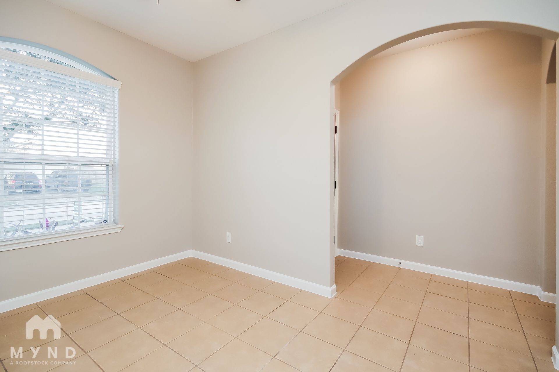 Building Photo - 6510 Pine Tree Dr