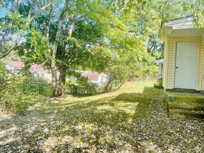 Building Photo - Unwind In Style