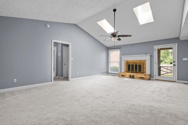 Building Photo - 1608 Piney Creek Pl
