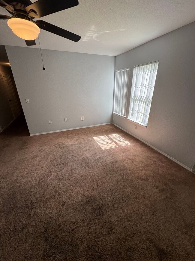 Building Photo - First 2 weeks free offer